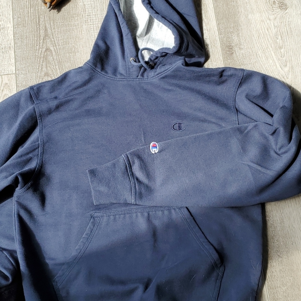 Men's champion sweatshirt